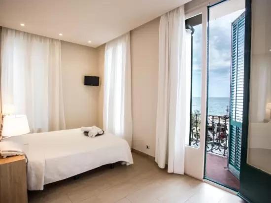 Hotel Kalima Caldes D'Estrach Eksteriør billede